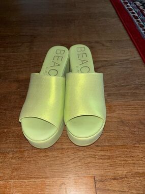 Beach By Matisse Lime Green Platform Slide Mules